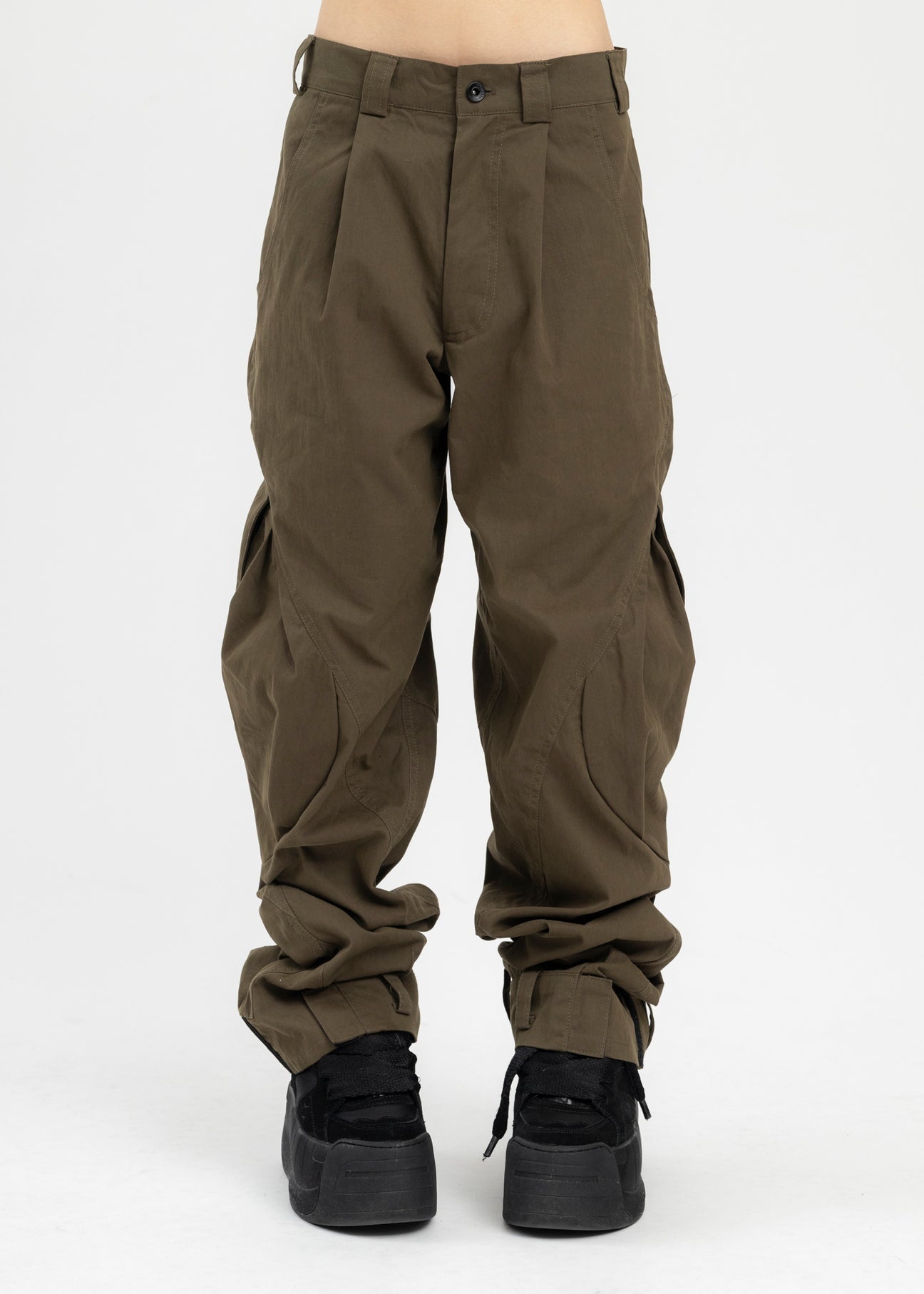 HYEIN SEO KHAKI CARGO PANTS | 017shop | REVERSIBLE