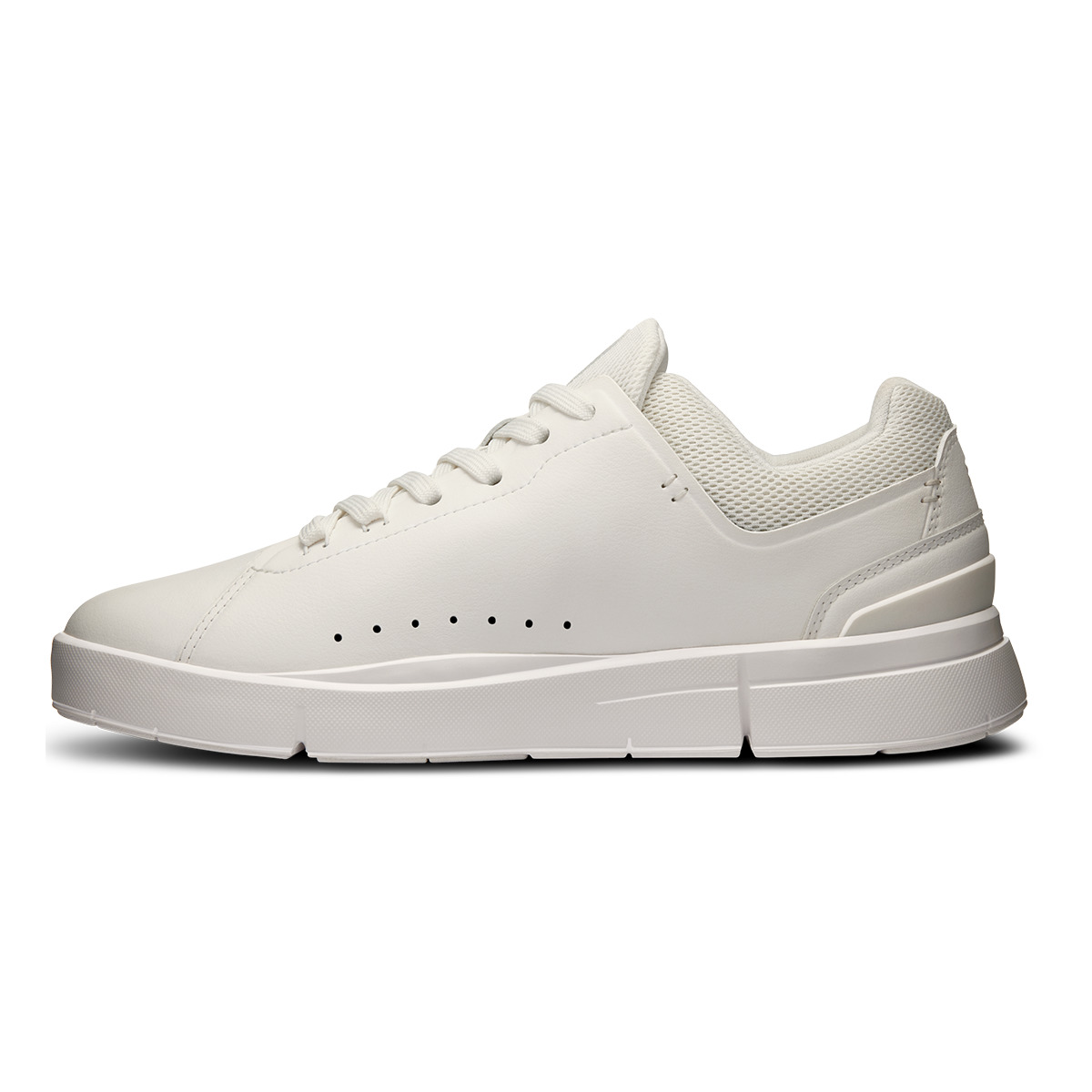 ON The Roger Advantage - White - Undyed - 2