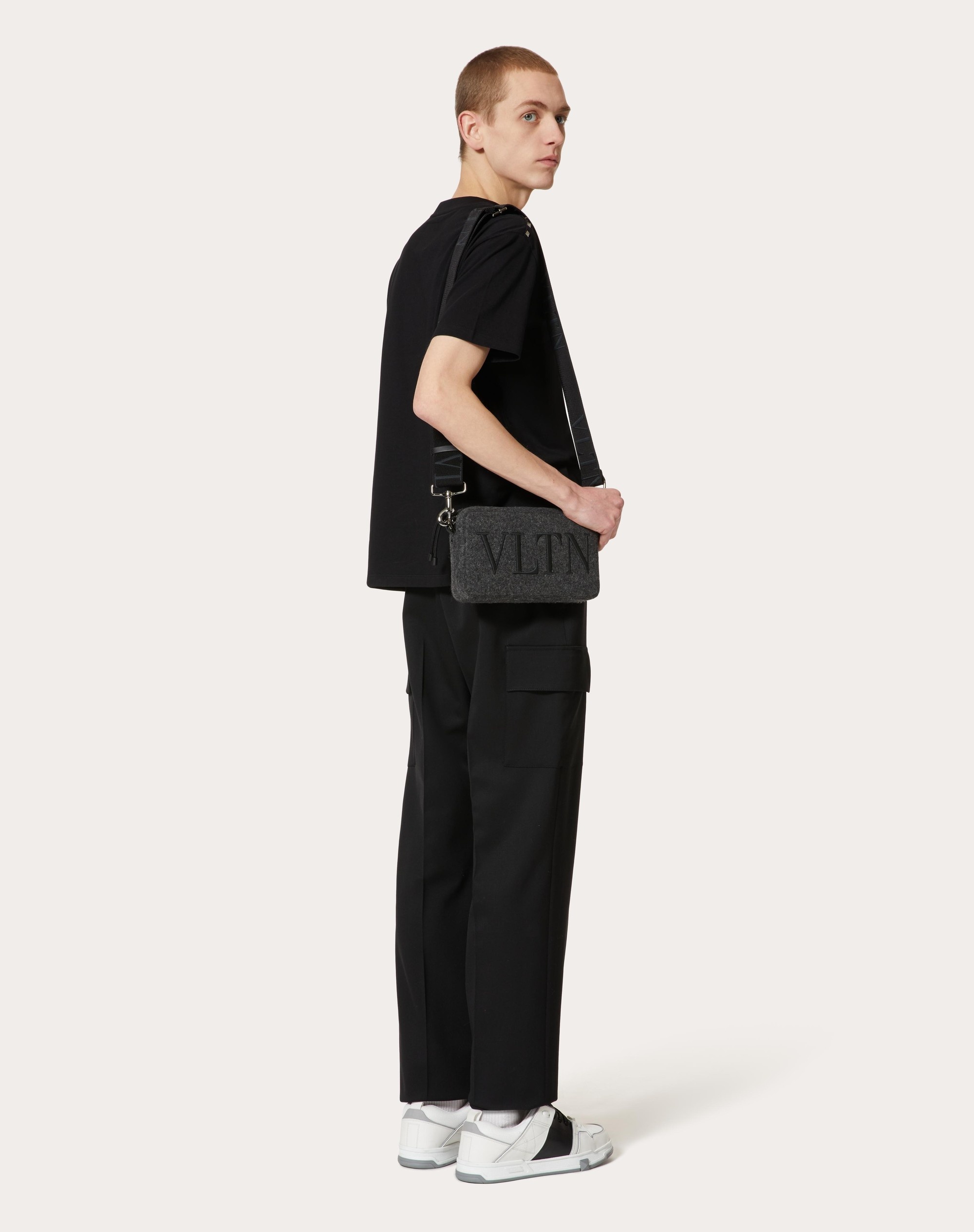 VLTN CROSSBODY FELT BAG - 6