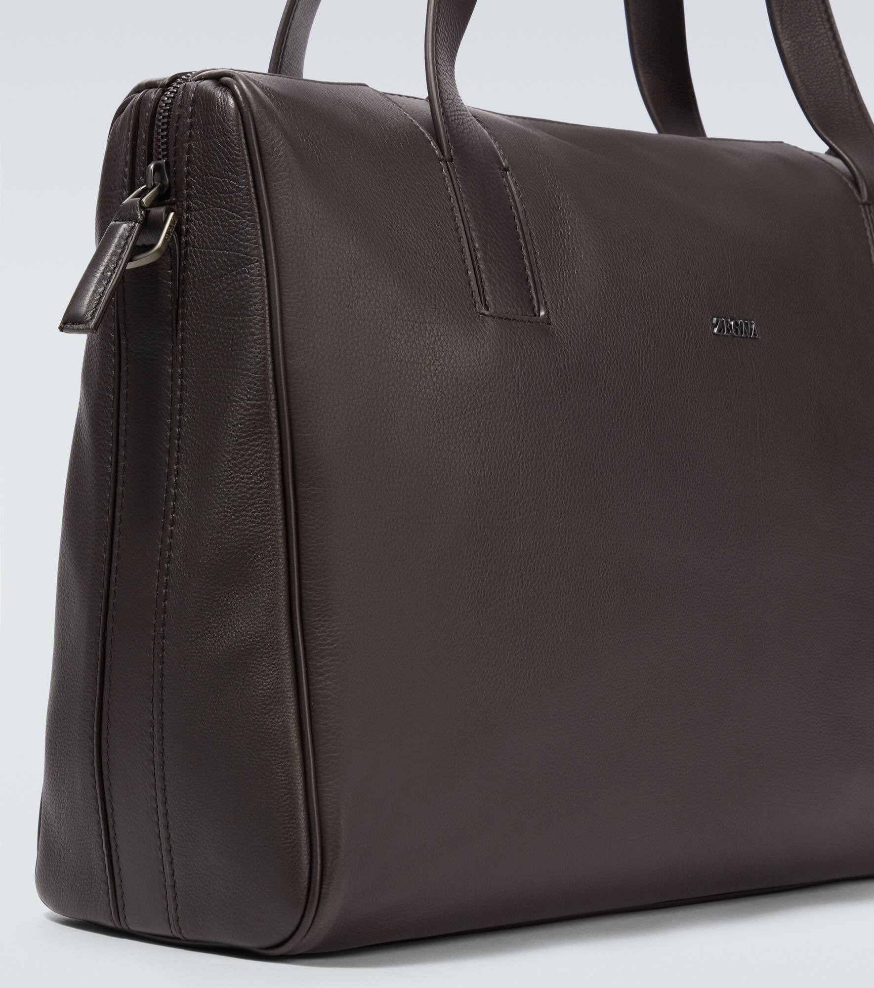 Leather duffel bag - 6