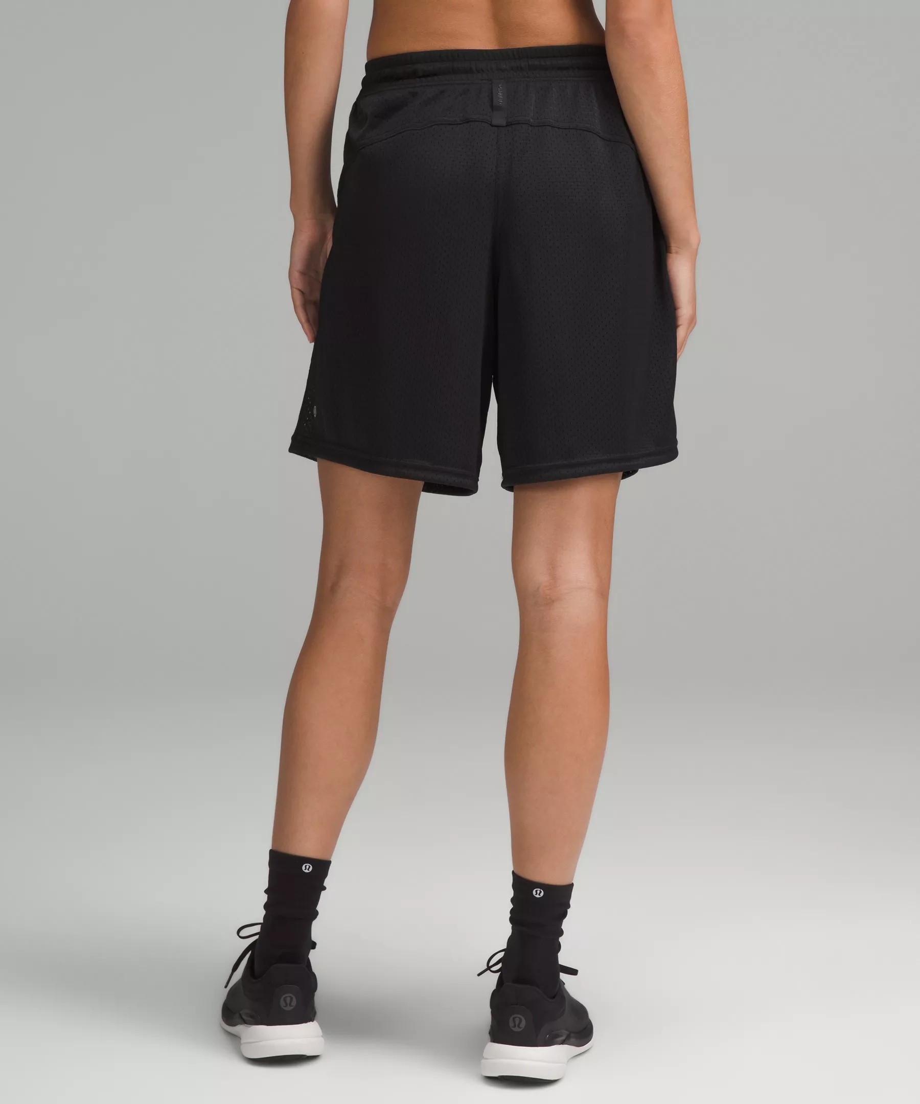 Relaxed-Fit Mesh Training Short 8" - 3