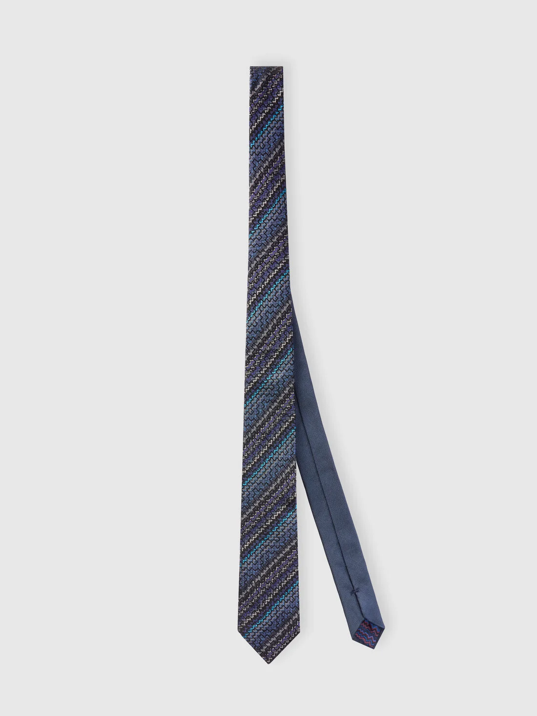 Silk tie with contrasting lining - 1