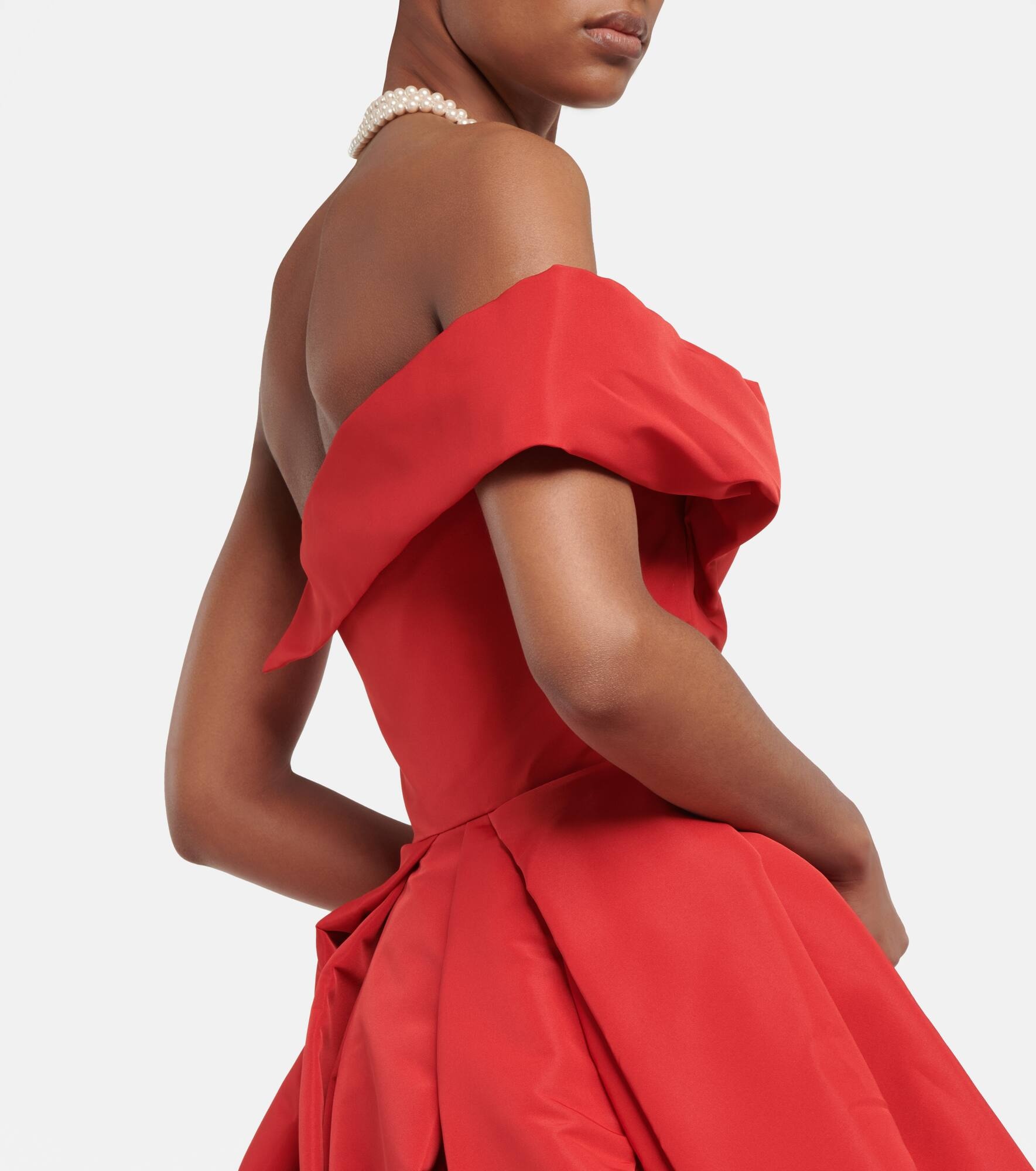 Draped off-shoulder satin gown - 5