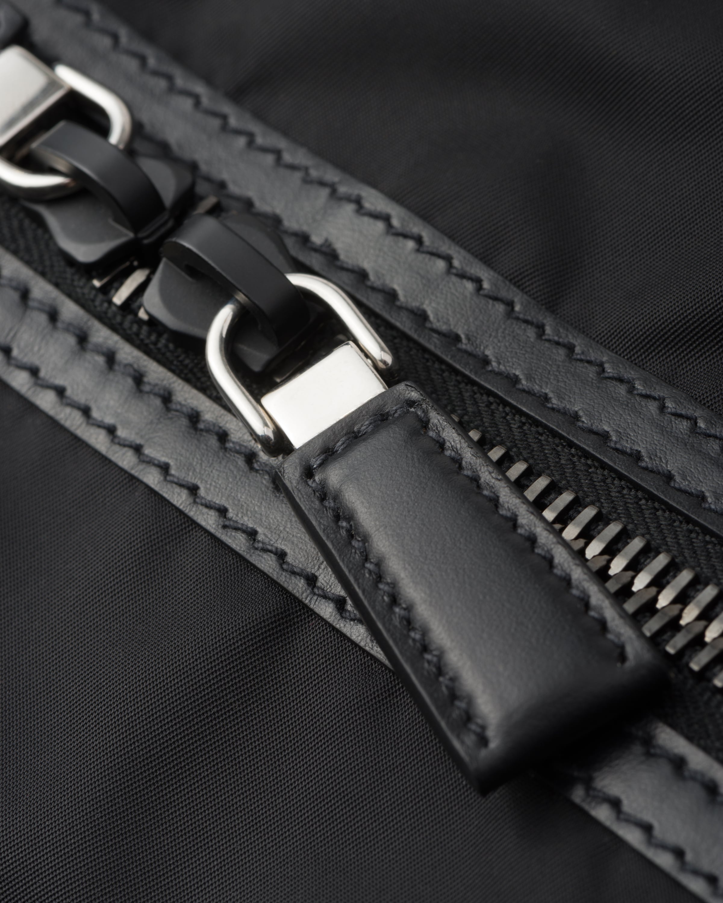 Re-Nylon and leather travel bag - 7