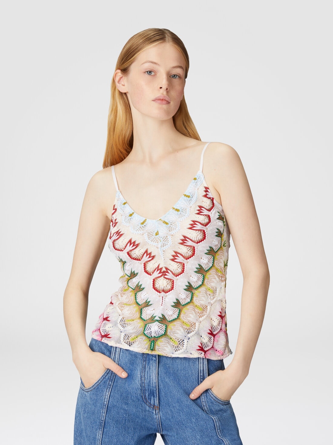 Lace sleeveless top with V-neck - 4