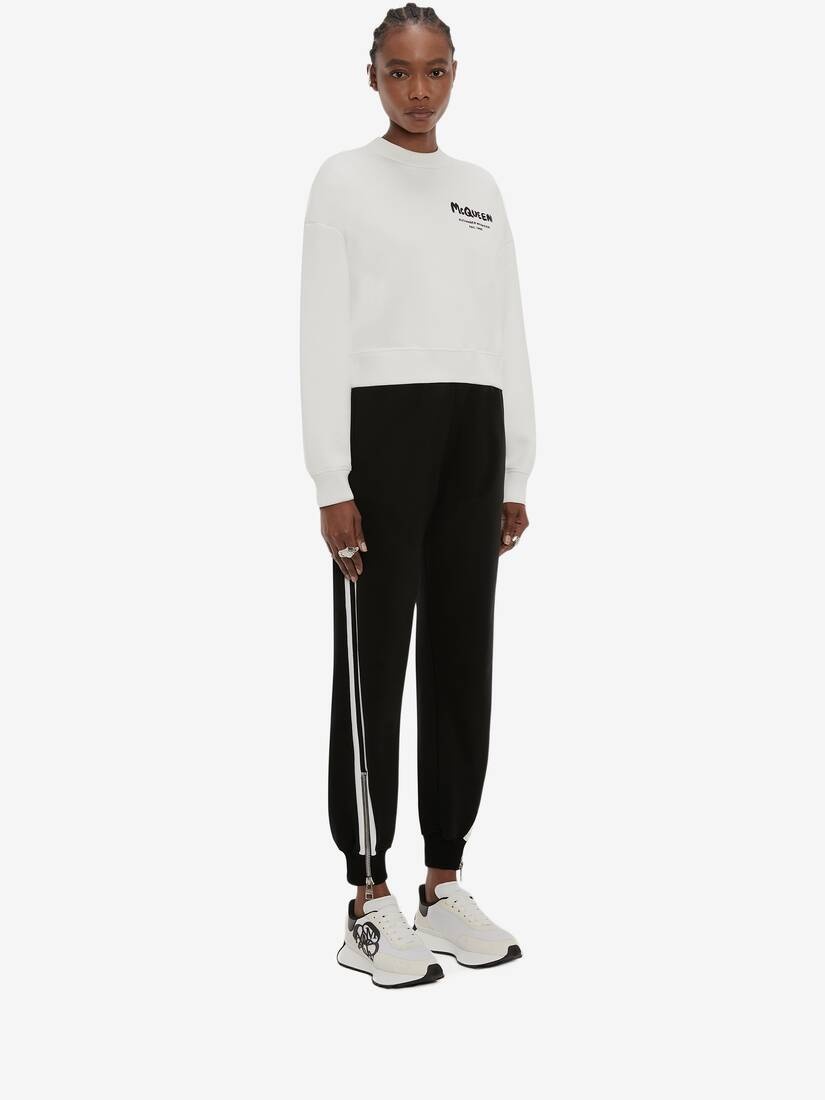 Mcqueen Graffiti Cropped Sweatshirt in White - 3