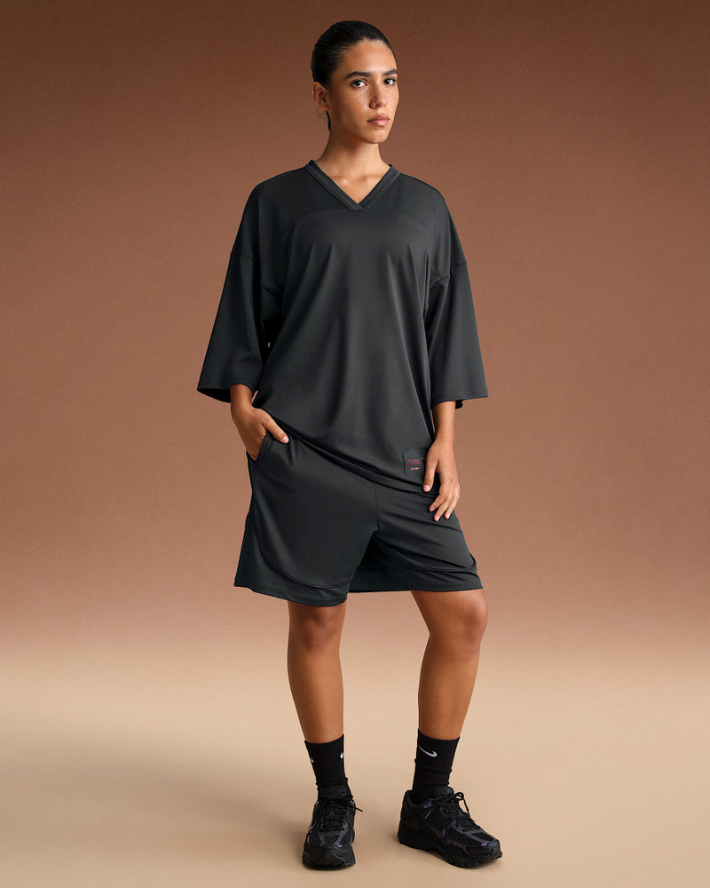 NikeSKIMS Airy Women's Oversized V-Neck T-Shirt 4