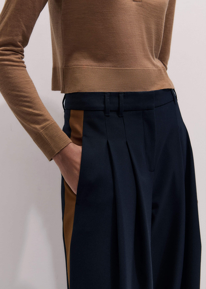 Icon Wide-Leg Pant 5