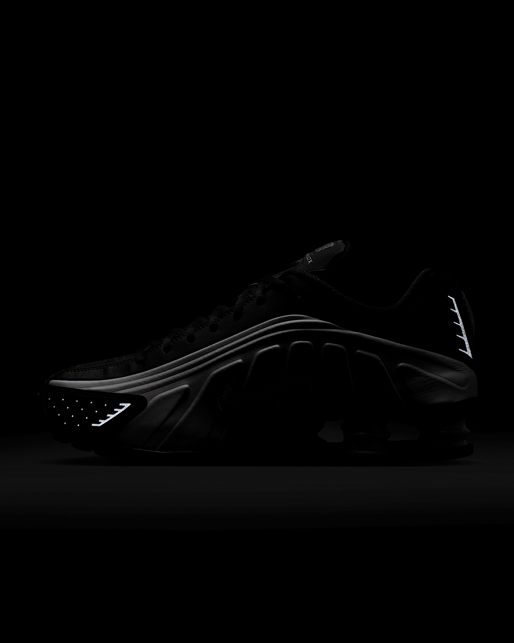 Nike Shox R4 Men's Shoes - 12