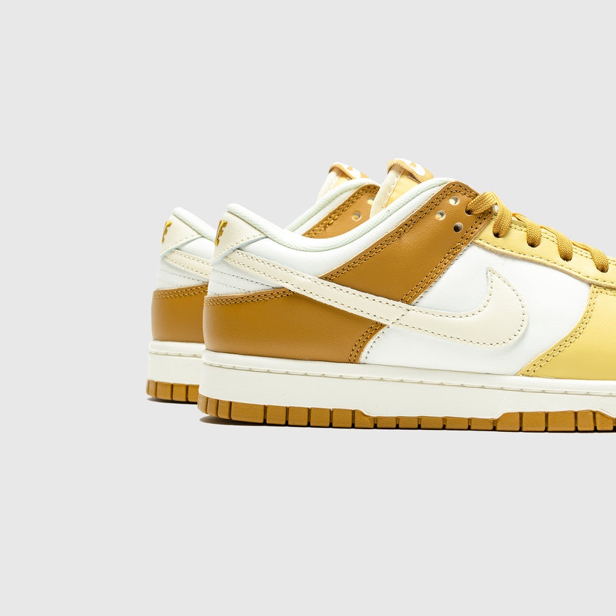 DUNK LOW RETRO "SATURN GOLD" - 5