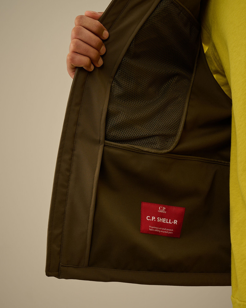 C.P. Shell-R Hooded Vest 7