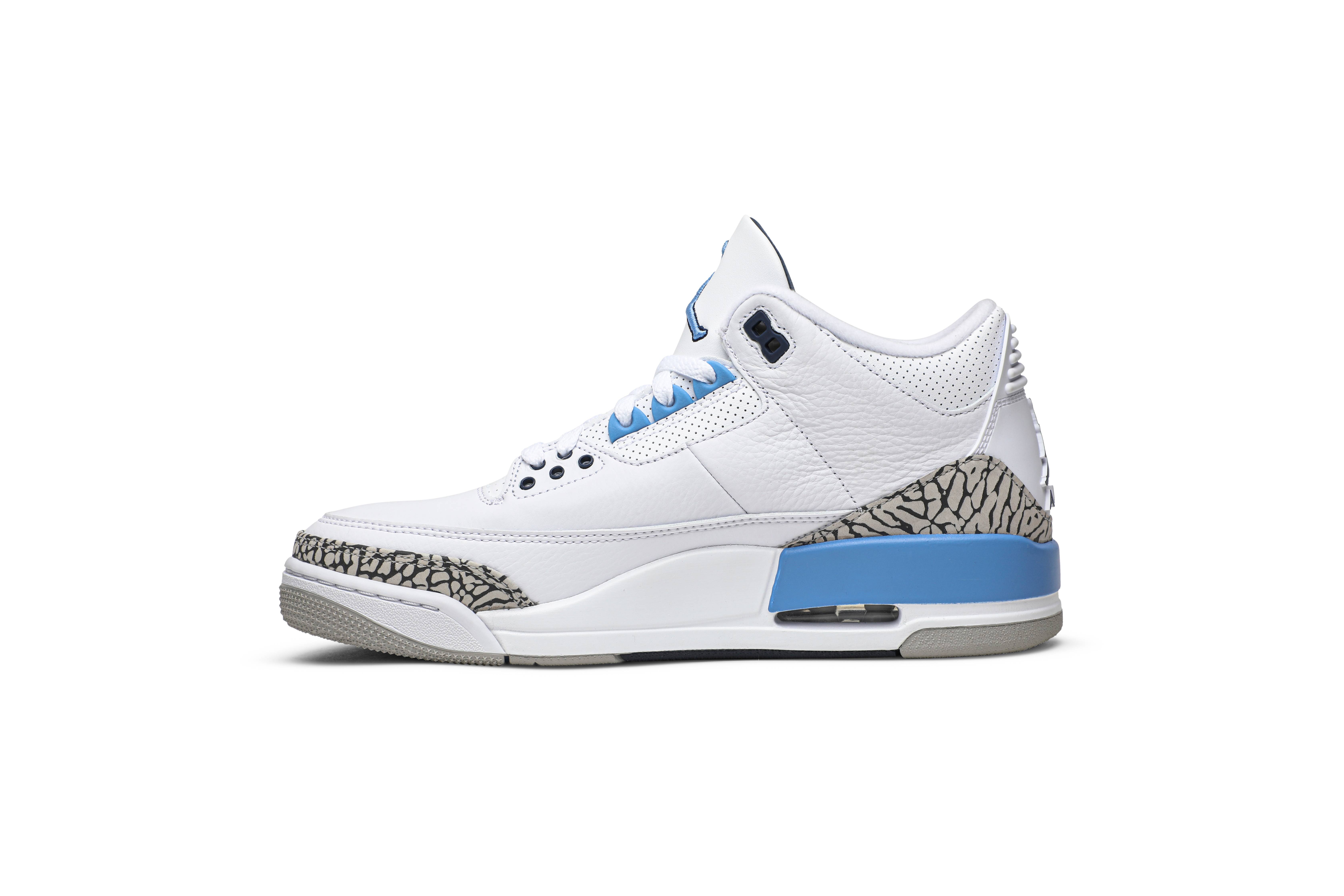Air Jordan 3 Retro 'UNC' - 3