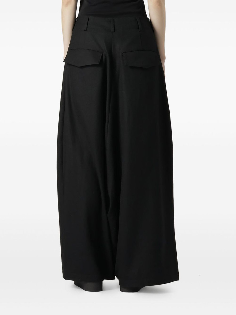 belt-loops trousers 3