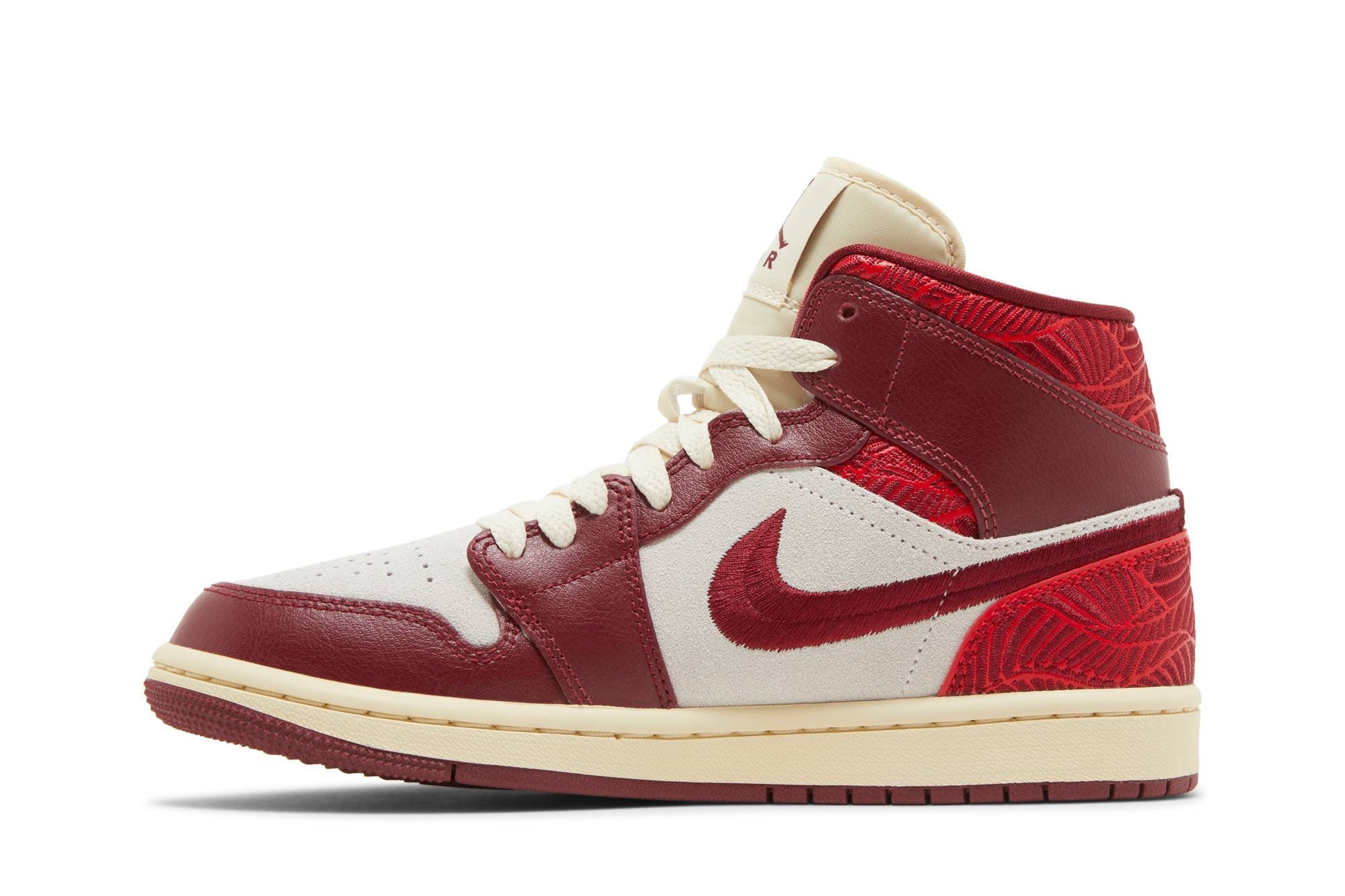 Wmns Air Jordan 1 Mid SE 'Lift Up' - 3