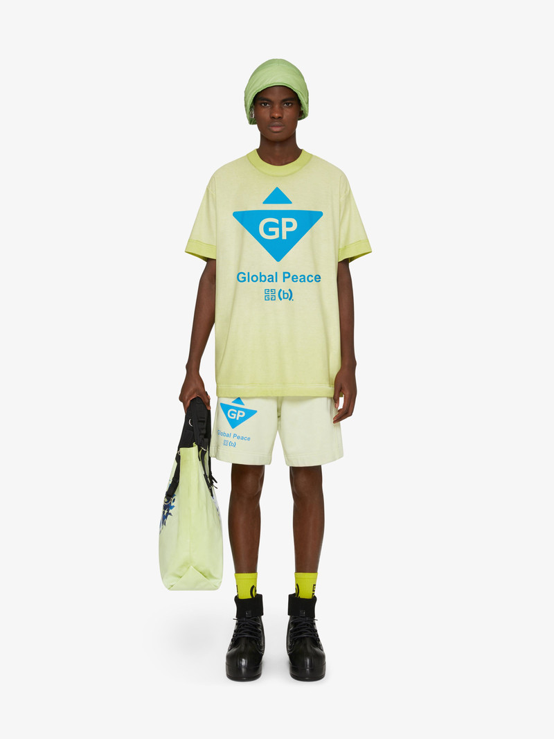 Givenchy GLOBAL PEACE OVERSIZED T-SHIRT outlook