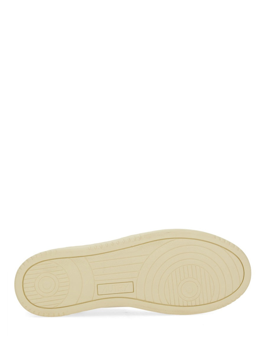 "Medalist" Low Sneaker - 5