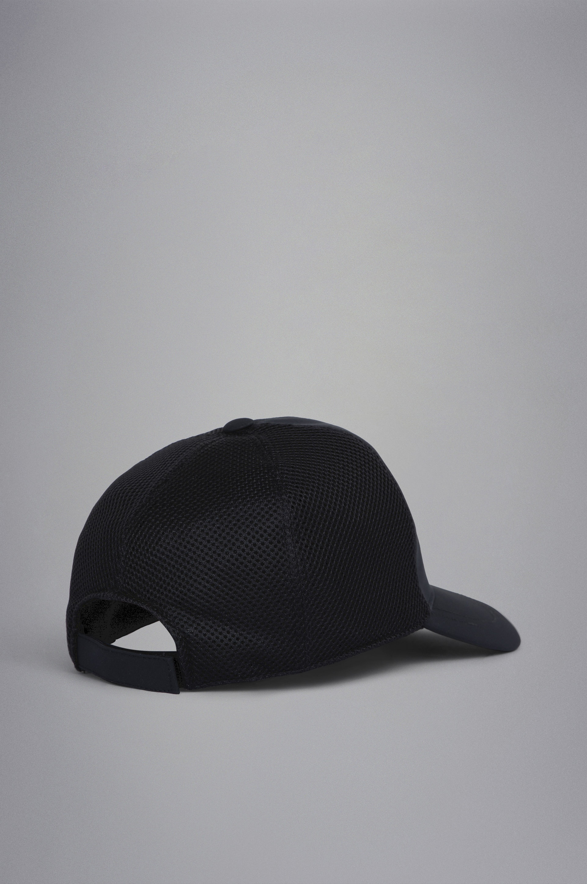 BASEBALL HAT WITH MESH INSERT - 3