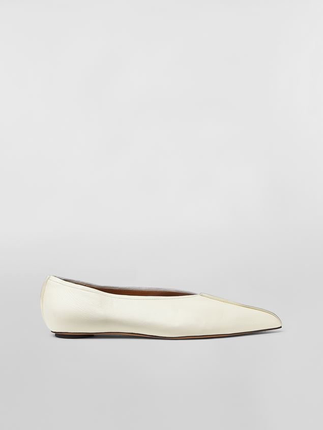 POINTED TOE BALLERINA IN SOFT TWO-TONE NAPPA LEATHER - 1