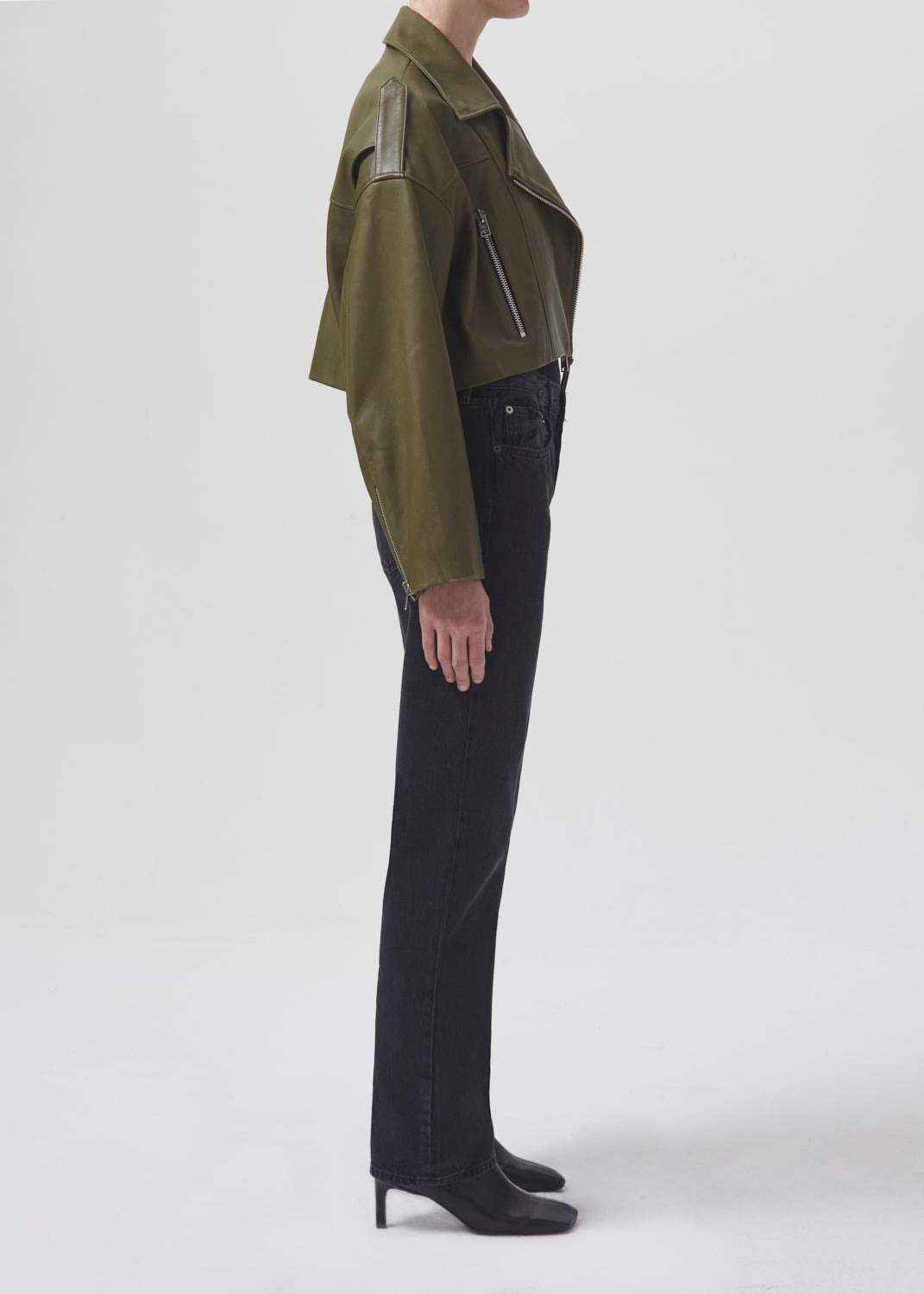 REMI CROPPED LEATHER BIKER JACKET IN GRASS - 3