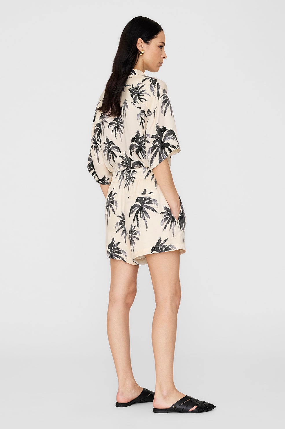 Kam Short - Black Palm - 3
