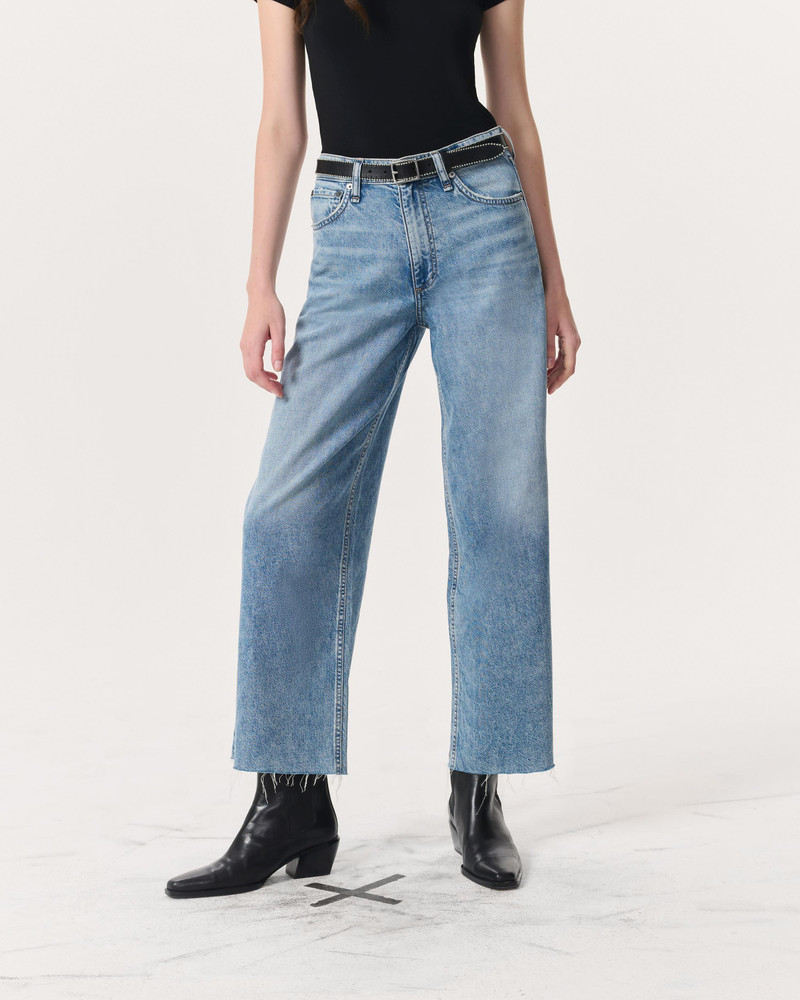 rag & bone Featherweight Andi Ankle-Length Jeans
Featherweight Denim outlook