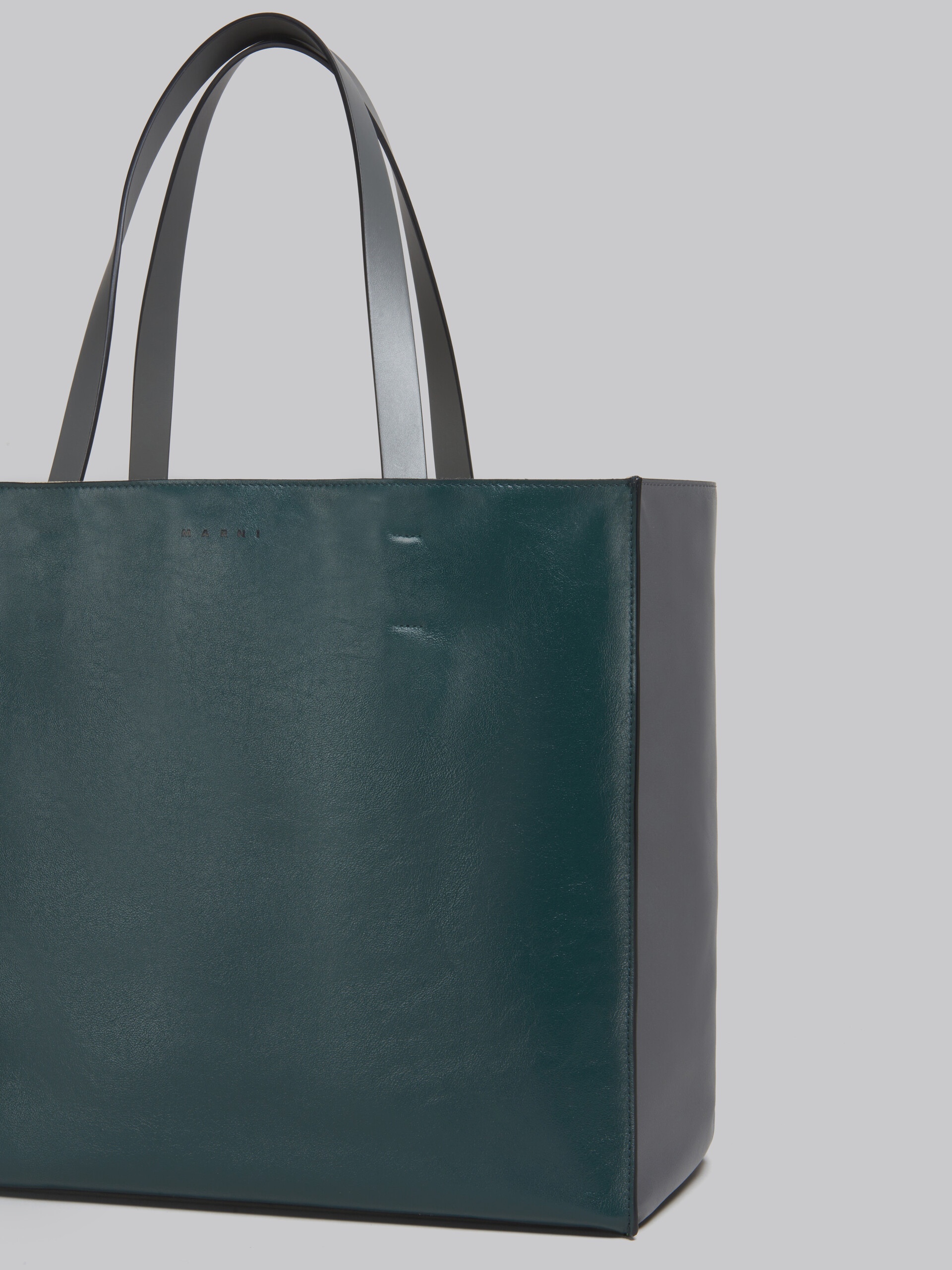MUSEO SOFT BAG IN DARK GREEN AND DARK GREY LEATHER - 5