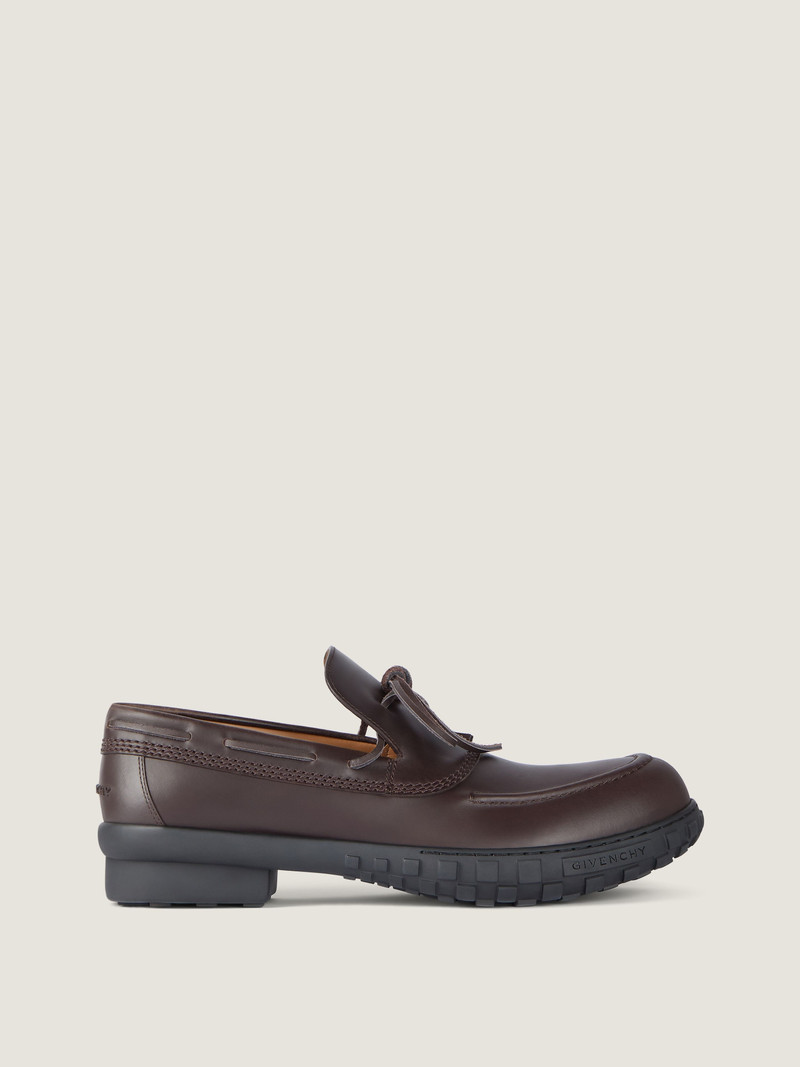 Givenchy GIVENCHY ECHO BOAT SHOES IN LEATHER outlook