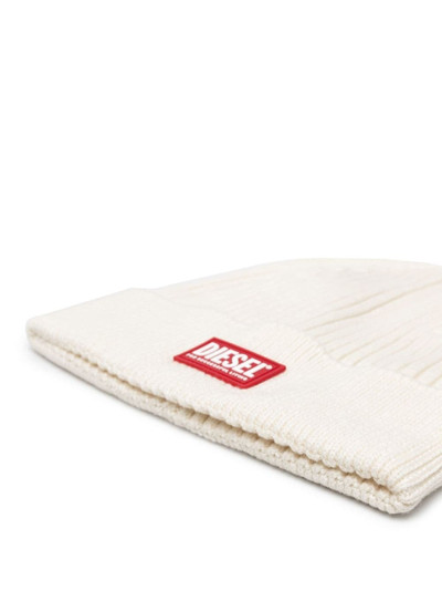 Diesel logo-patch ribbed-knit beanie outlook