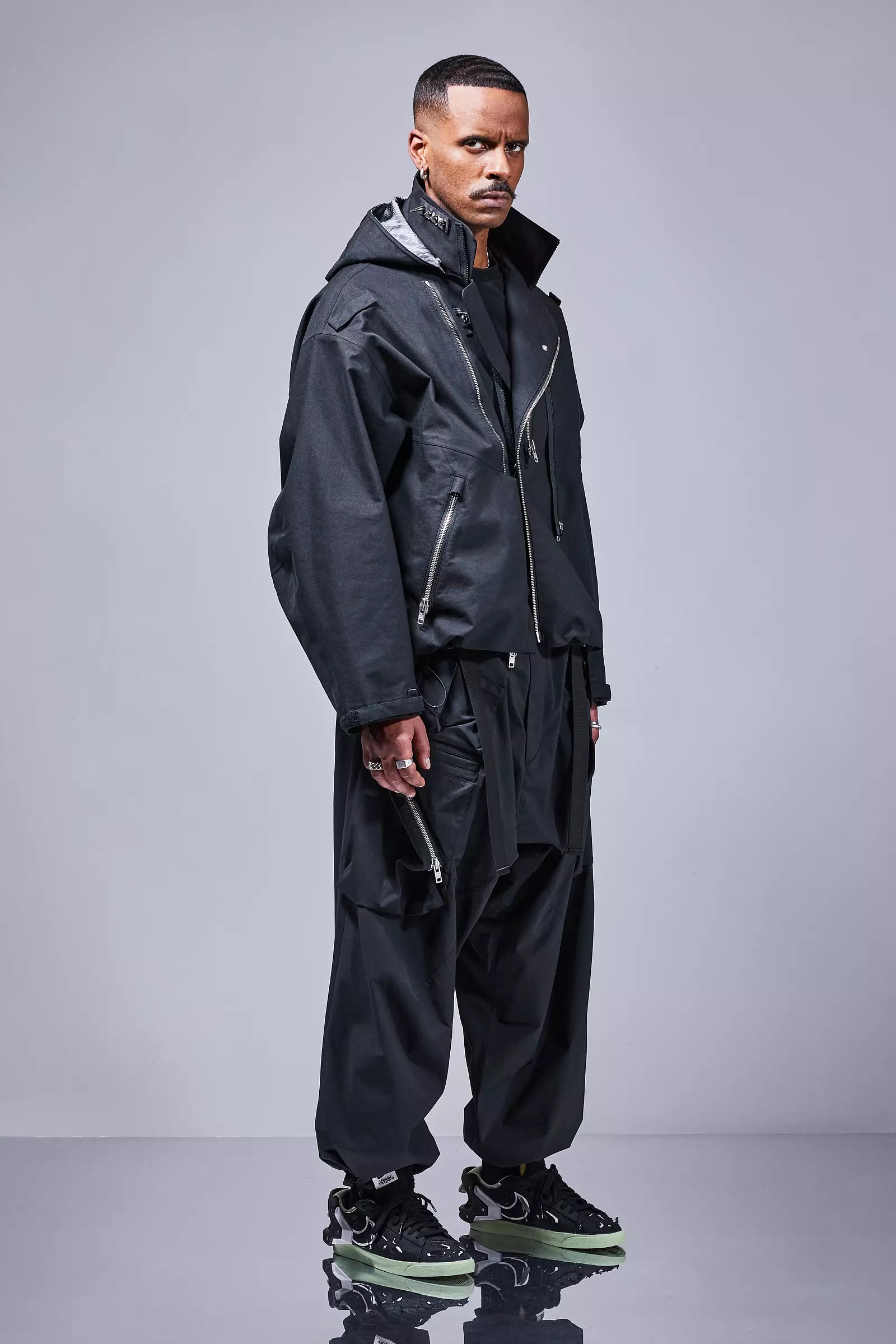 P30AL-E Encapsulated Nylon Ultrawide Drawcord Cargo Trouser Black - 16
