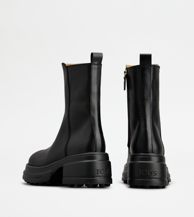 PLATFORM ANKLE BOOTS IN LEATHER - BLACK 3