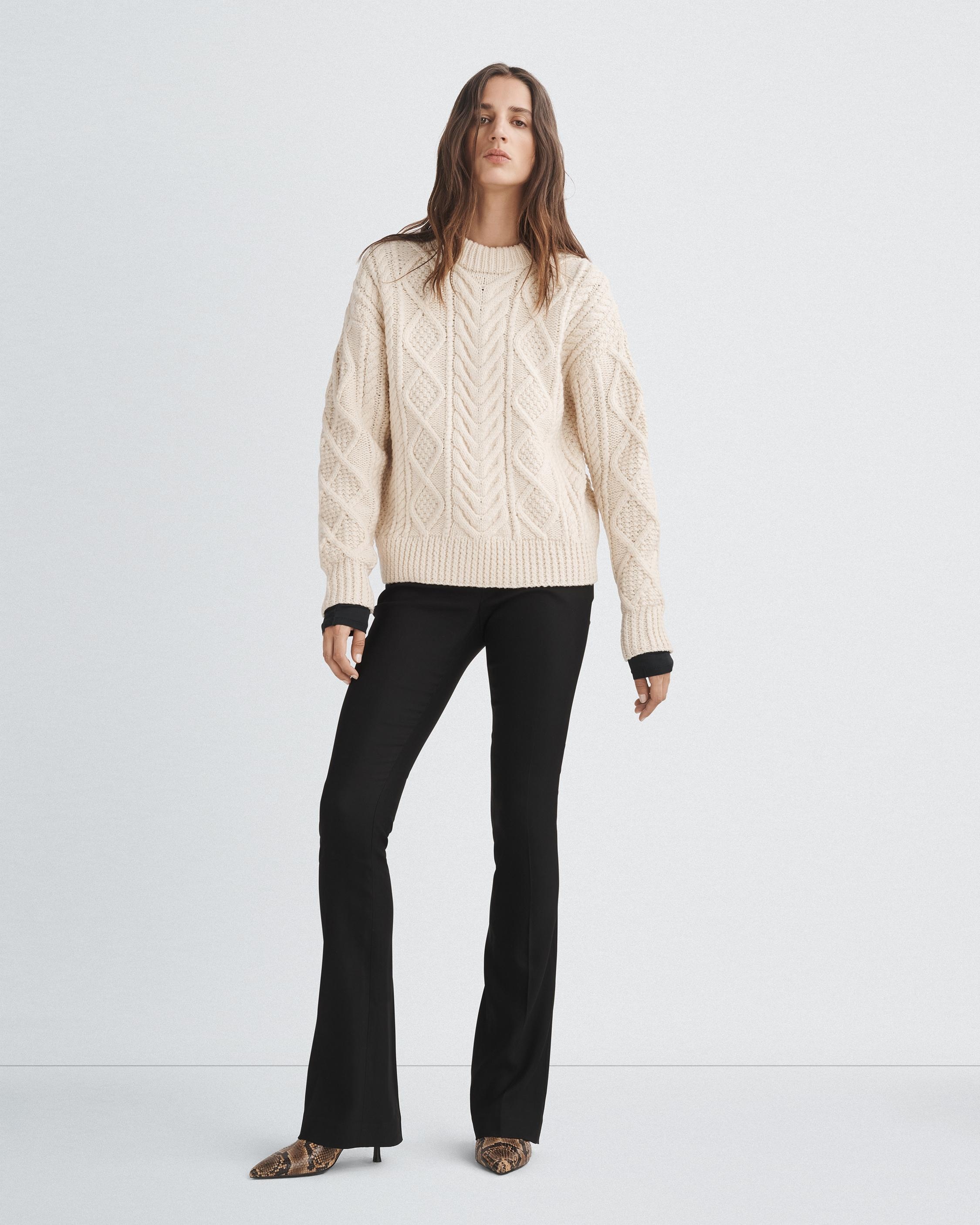 Spencer Handknit Wool Sweater
Relaxed Fit - 3