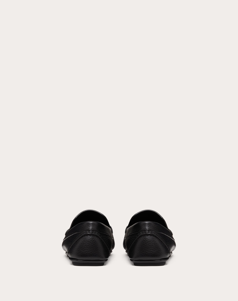 VLOGO SIGNATURE GRAINY CALFSKIN DRIVING SHOE 3