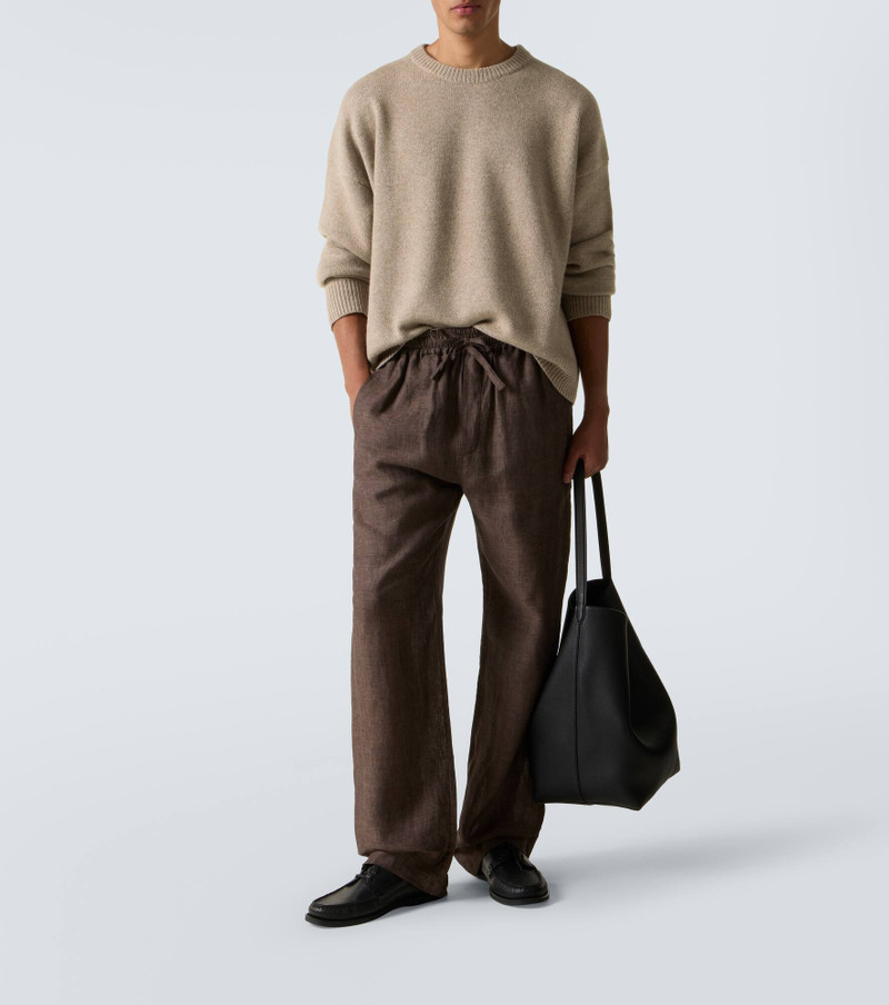 arch4 Mr Paddington cashmere sweater outlook