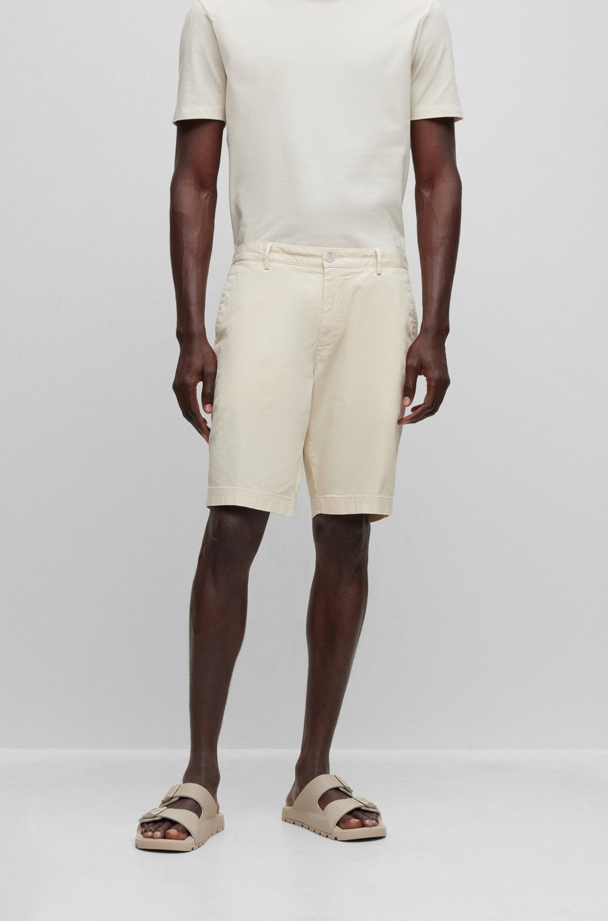 SLIM-FIT SHORTS IN STRETCH-COTTON GABARDINE - 2