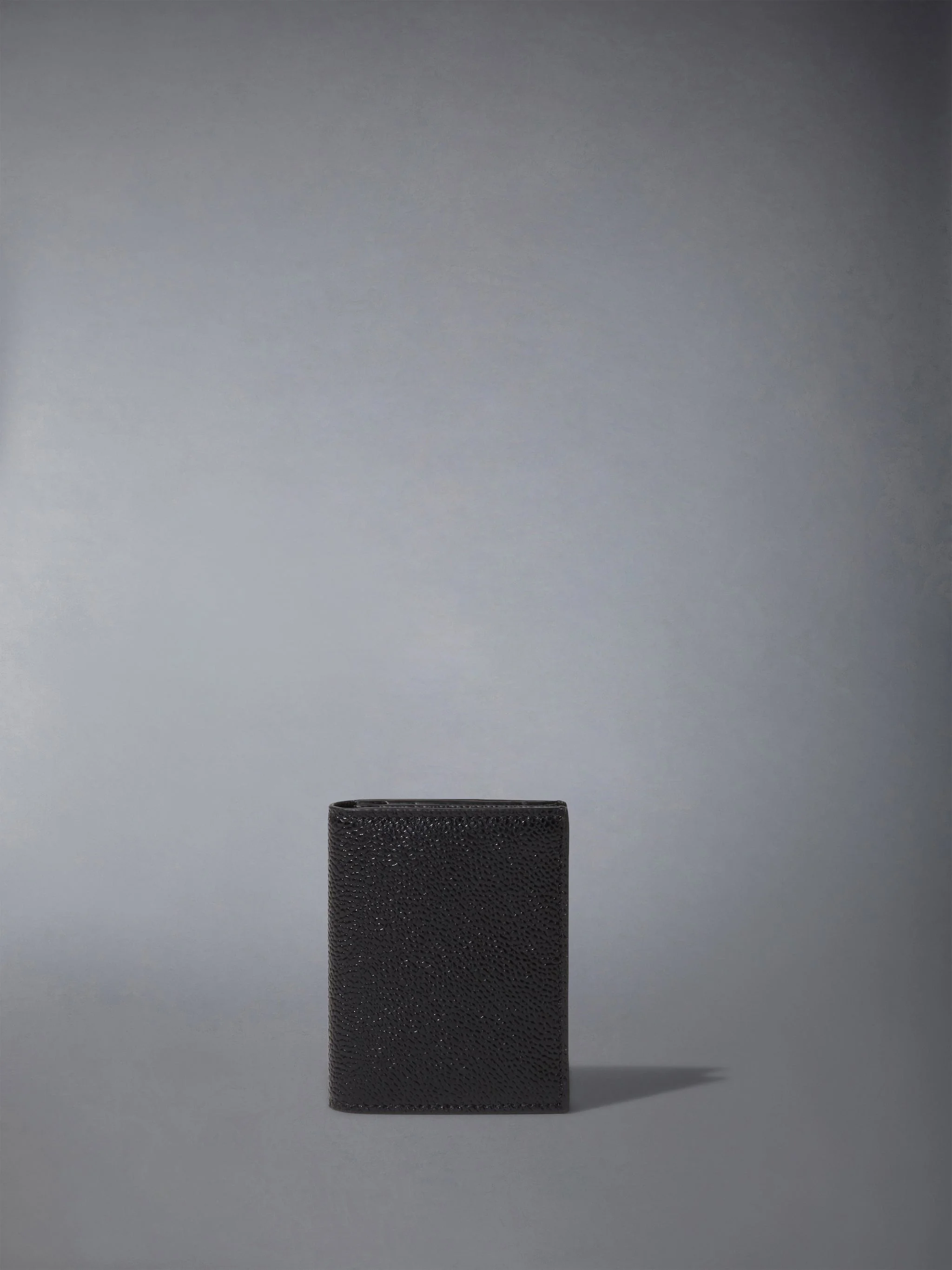 PEBBLE GRAIN DOUBLE CARD HOLDER - 1