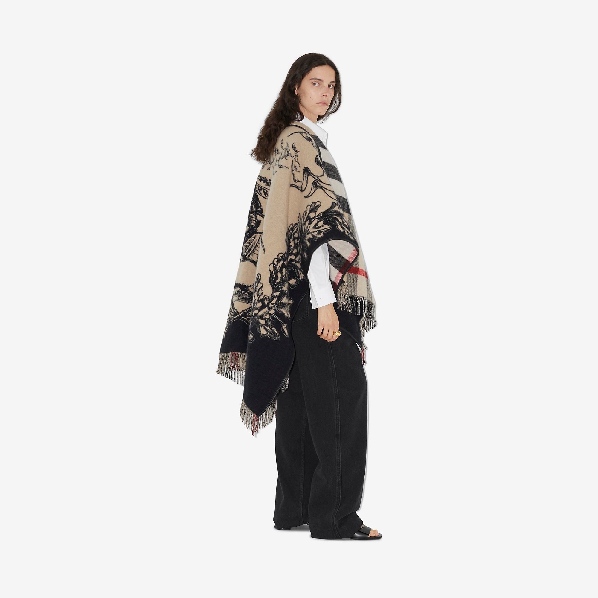 EKD Wool Jacquard Cape - 3