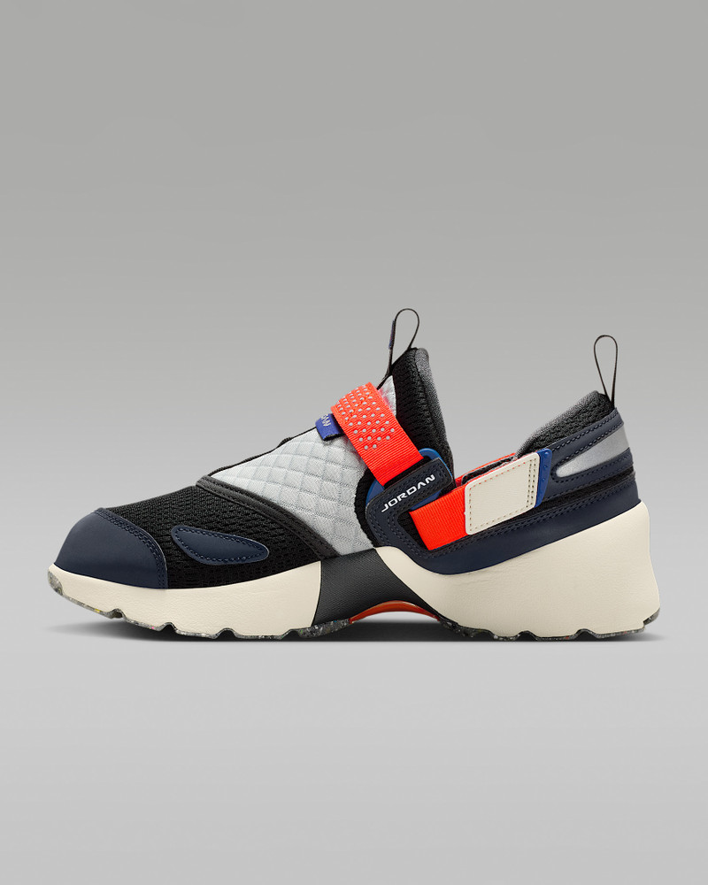 Jordan Trunner LX Women's Shoes - 1