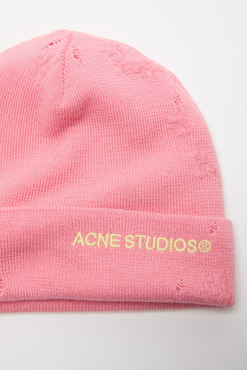 Acne Studios Distressed wool beanie - Pink outlook
