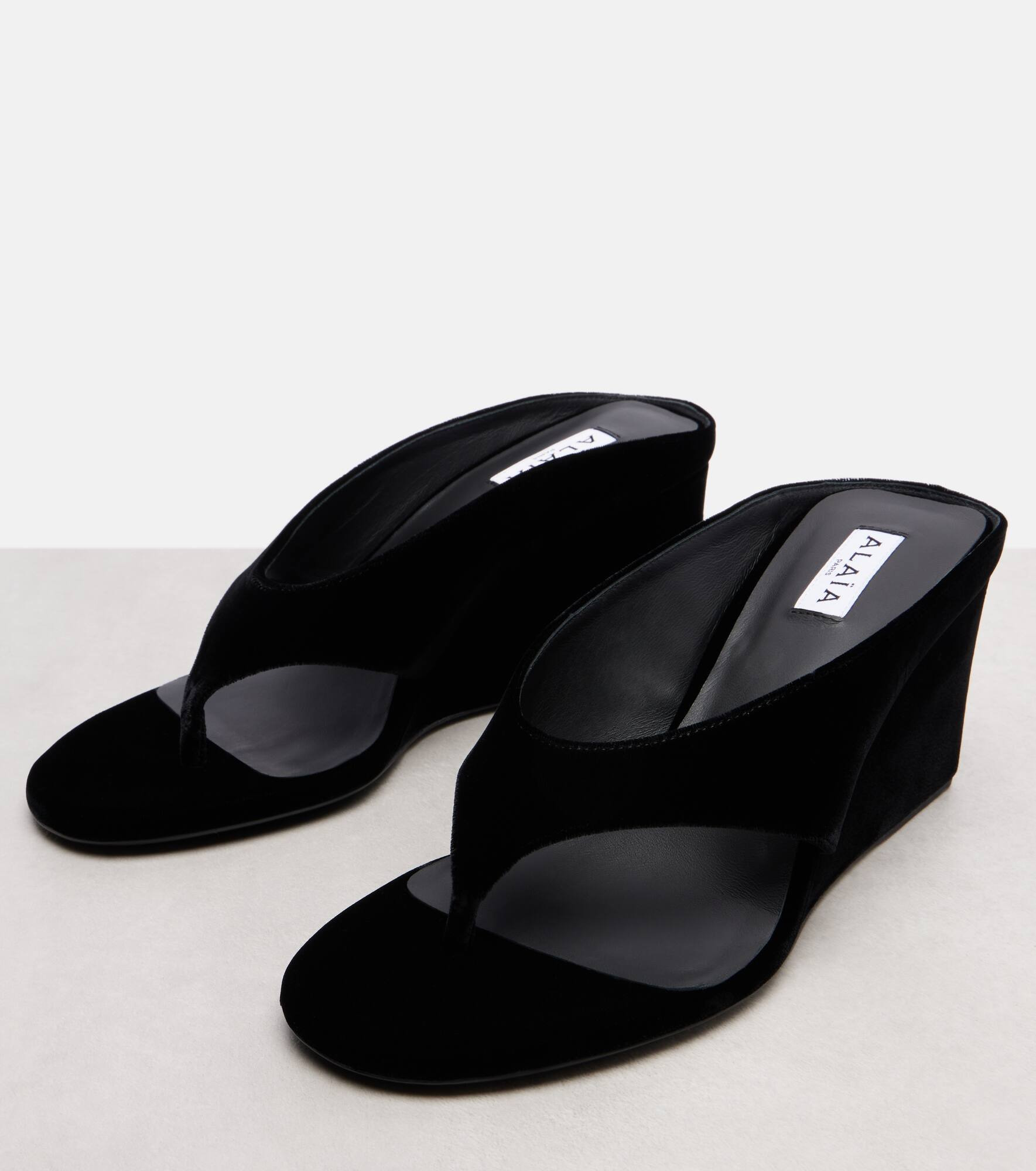 Velvet wedge thong sandals - 5