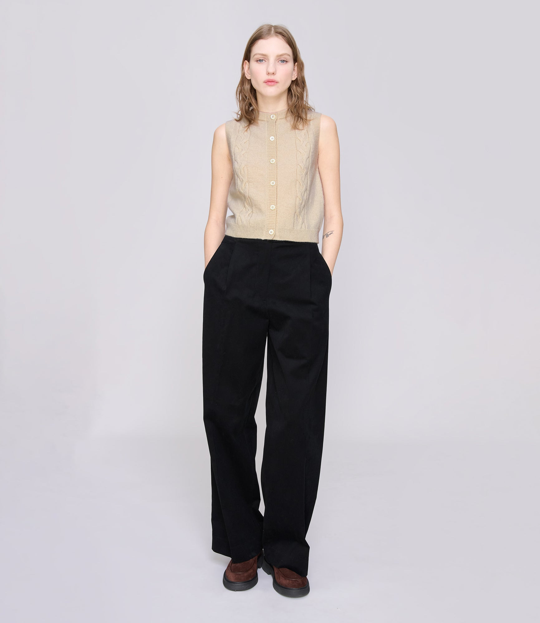 ALYSON SLEEVELESS SWEATER - 2