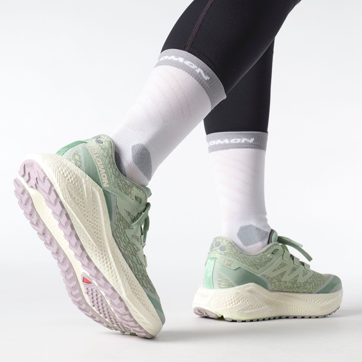 Aero Glide 3 Grvl Running Shoe - Women's - 6