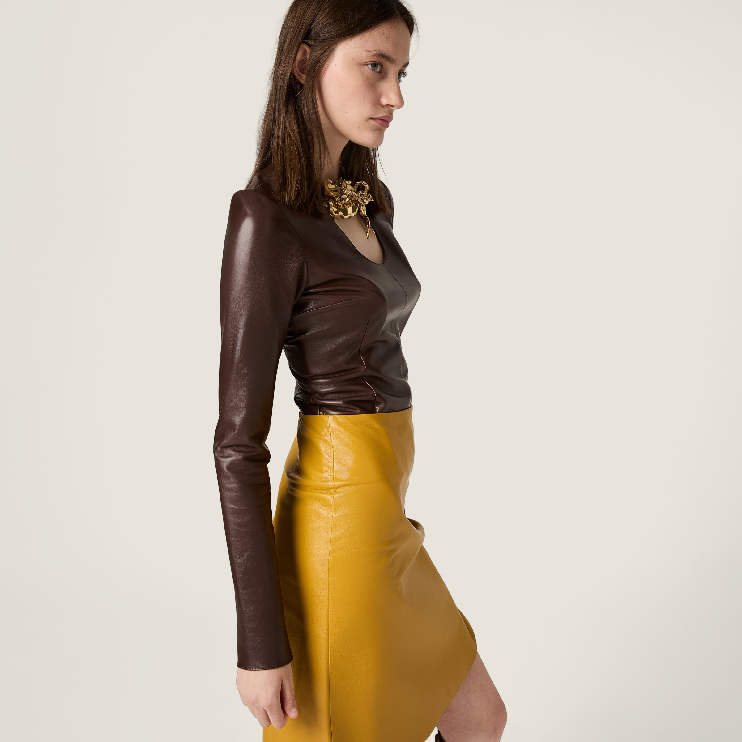 Long-sleeved nappa leather top with buckle - 5