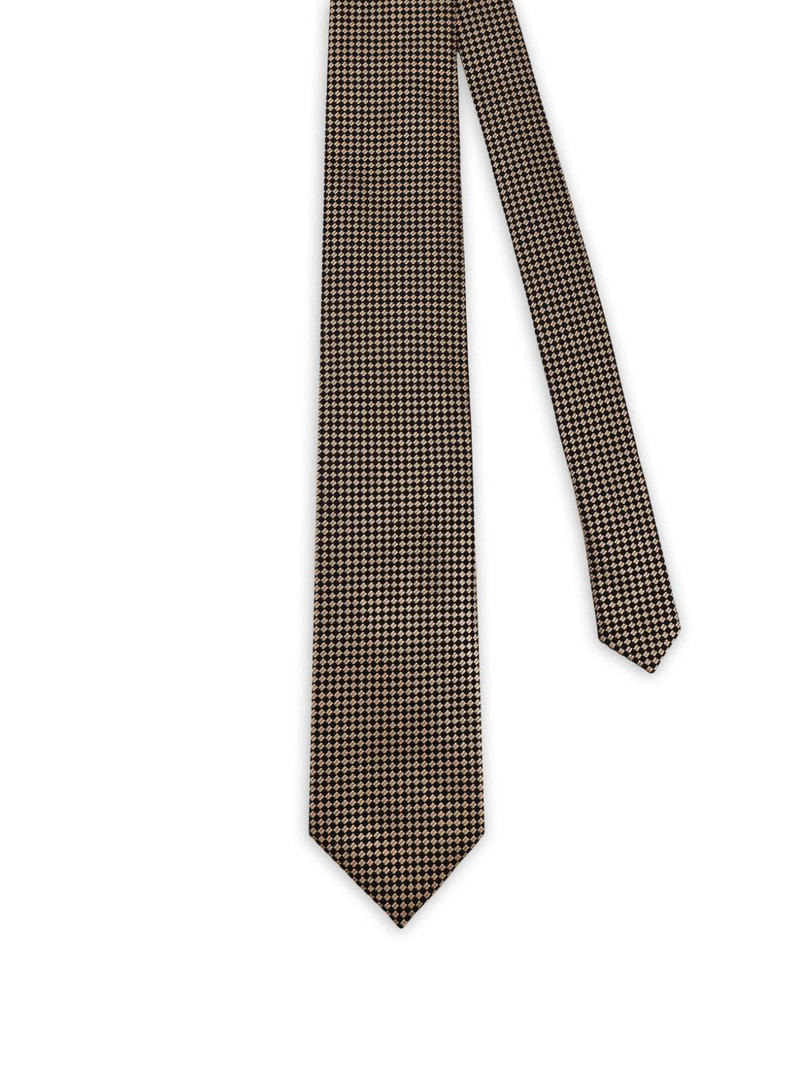 TOM FORD silk tie outlook