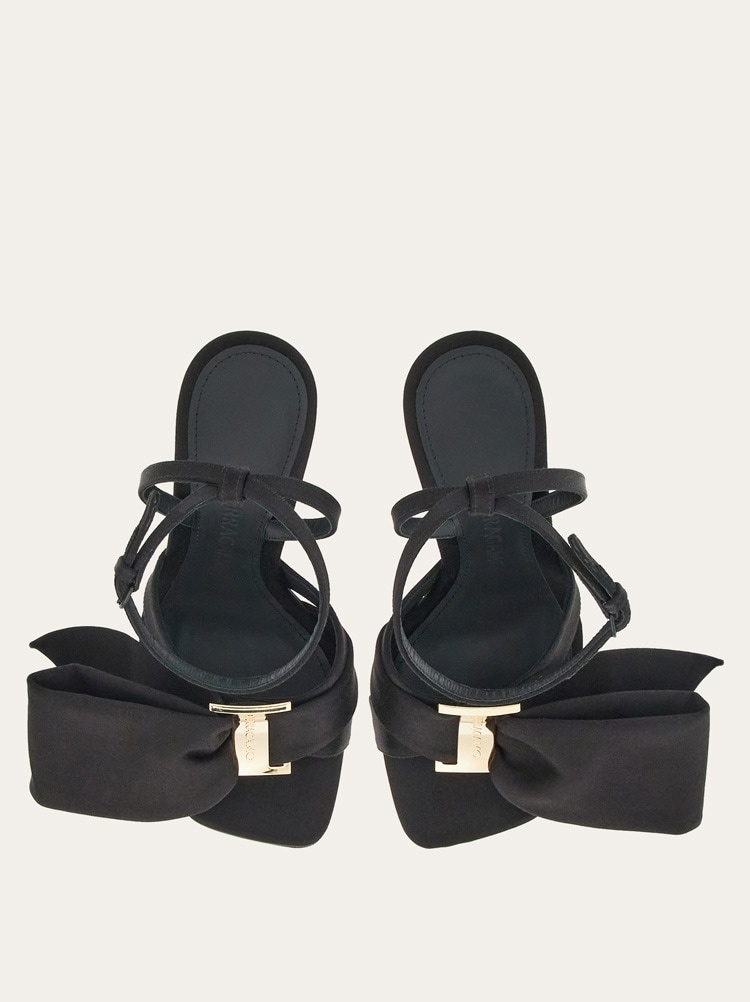 FERRAGAMO SANDAL WITH ASYMMETRIC BOW | REVERSIBLE
