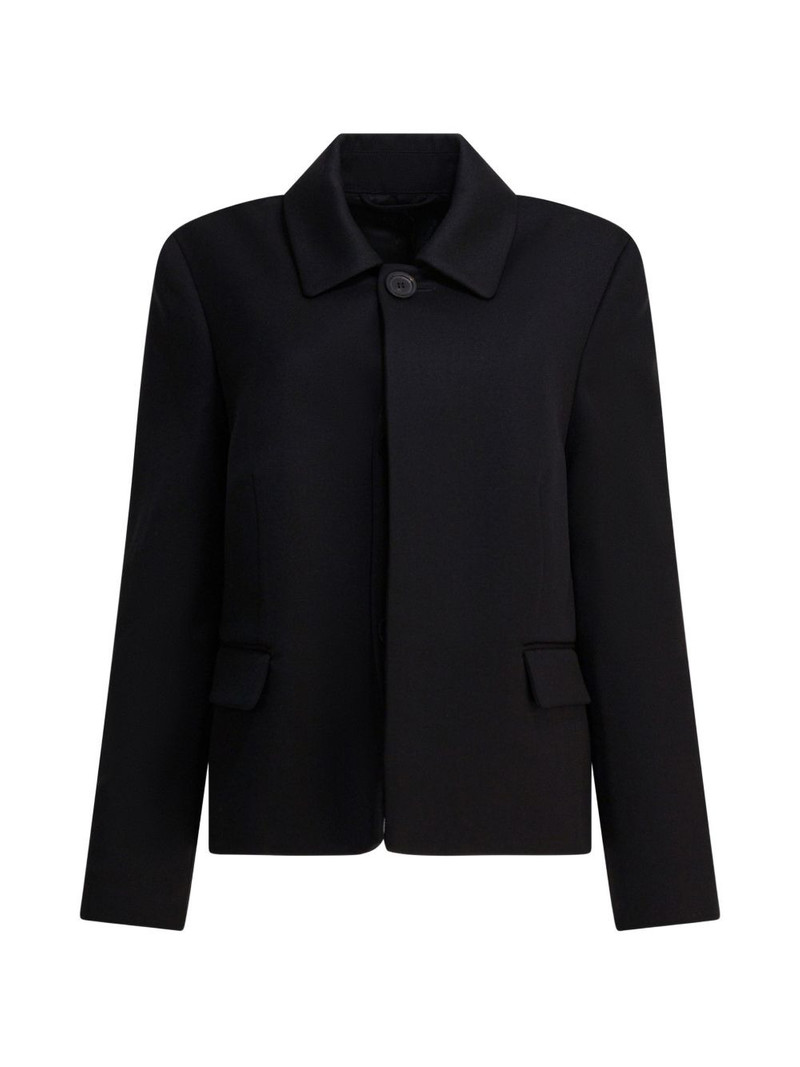 buttoned jacket 1