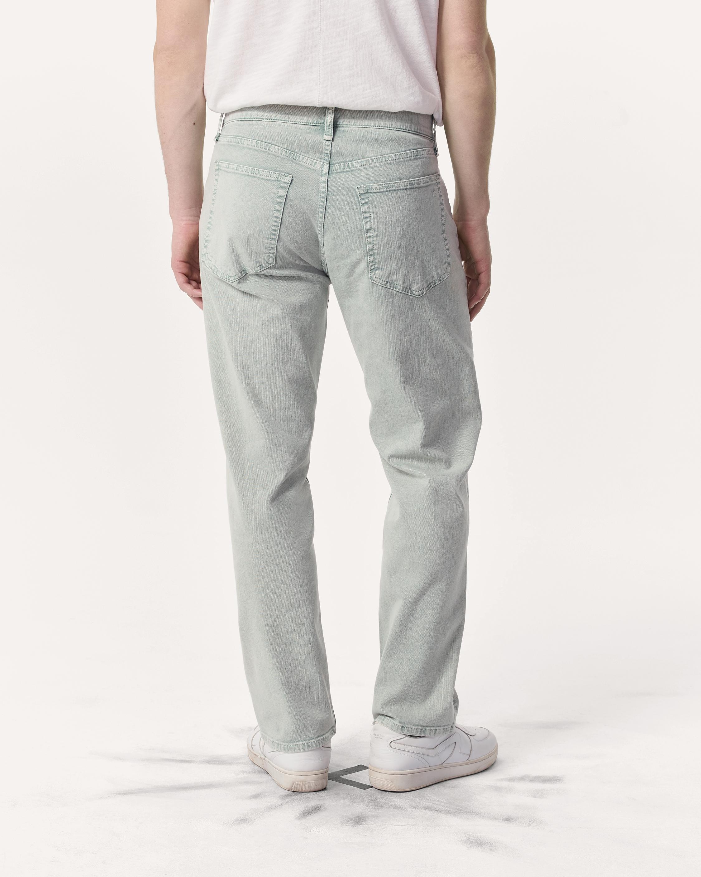 Fit 4 Straight Fit Jeans
Aero Stretch Denim - 5