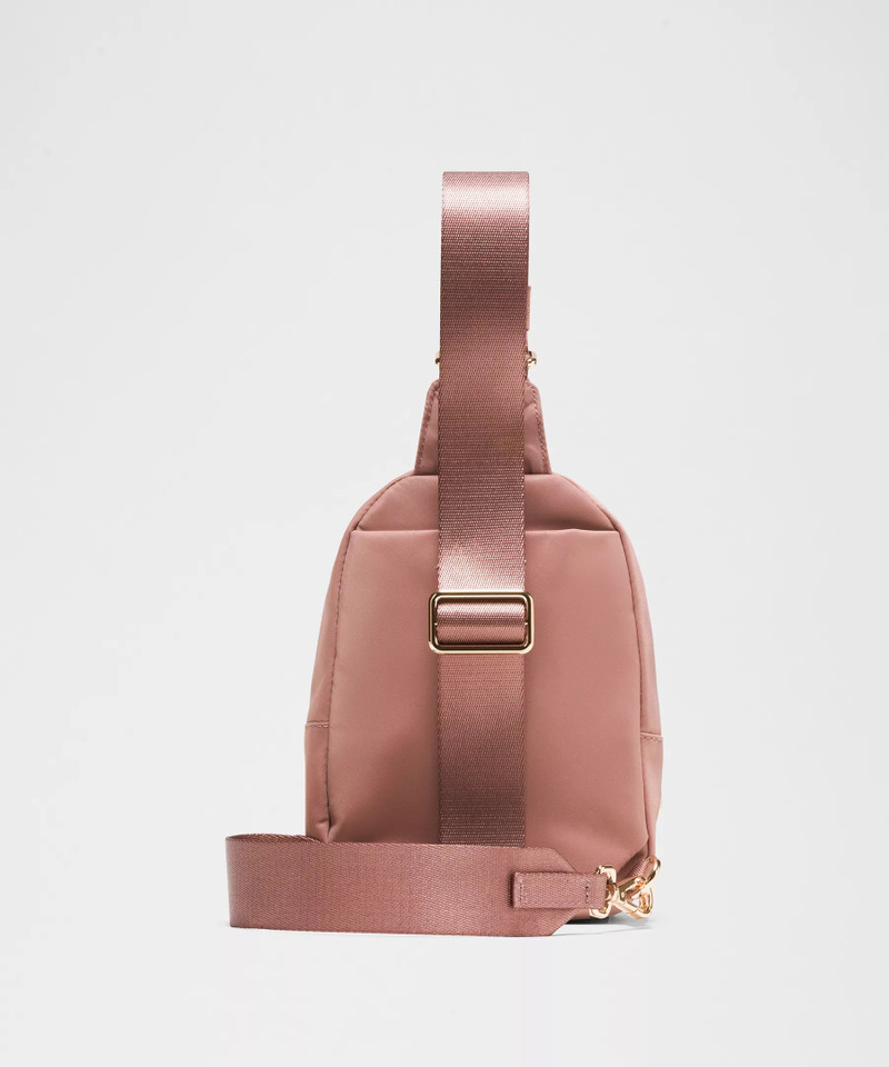 Everywhere Small Sling Bag 3