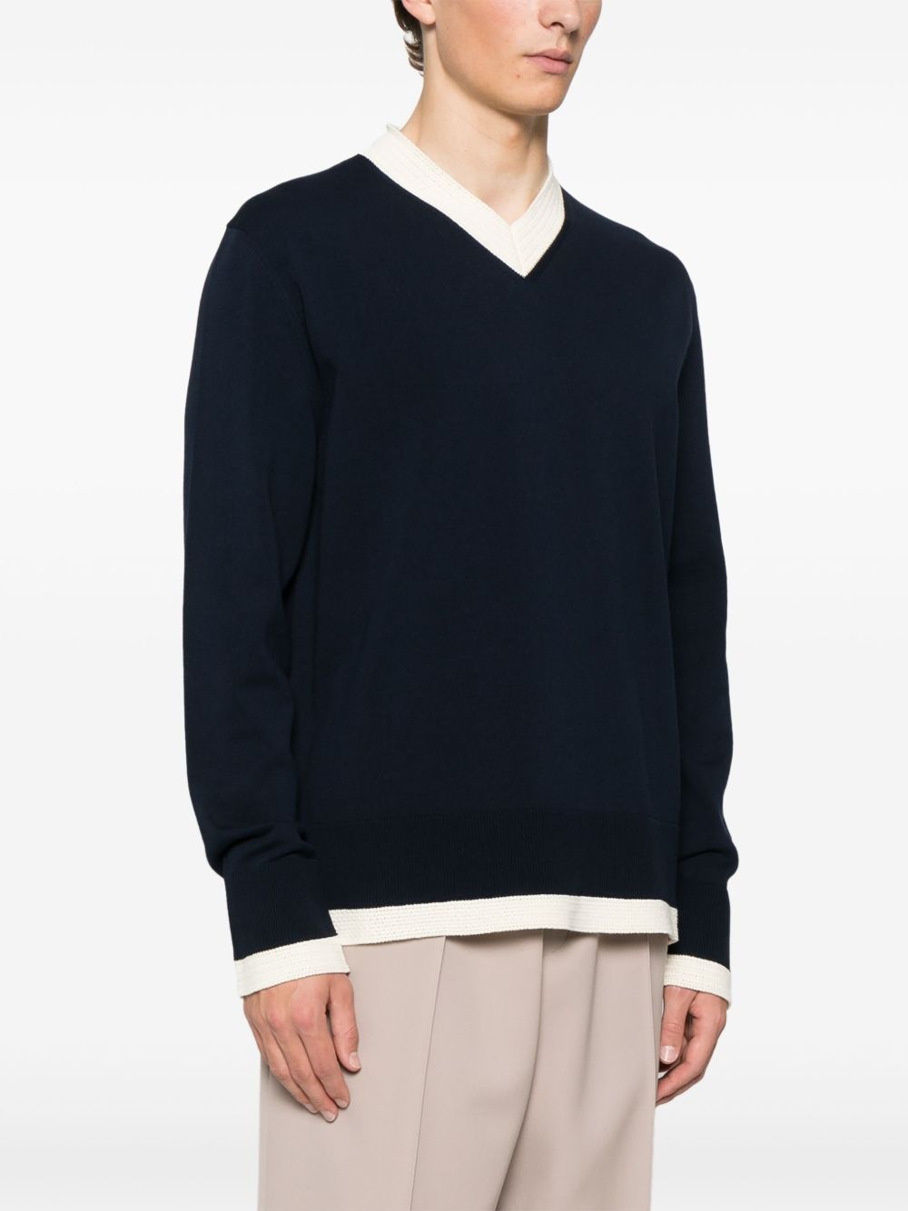 V-neck sweater - 3