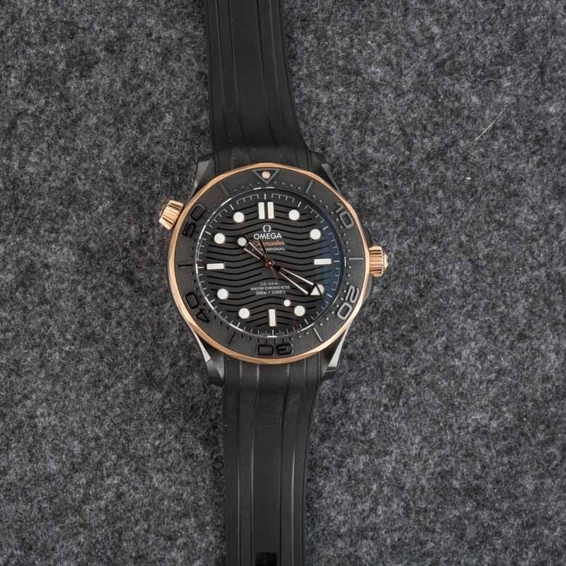 Pre-owned Omega Seamaster 300M Luminous Dial - 6