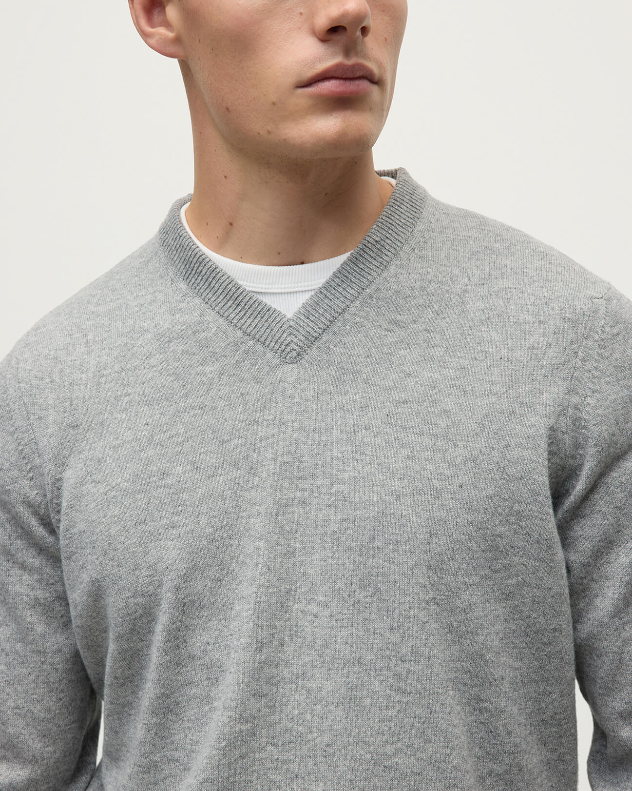 Classic Cashmere Grey V Neck Jumper - 5